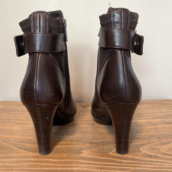 Aquatalia Water Repellent Brown Leather Ankle Boot - Picture 7 of 8